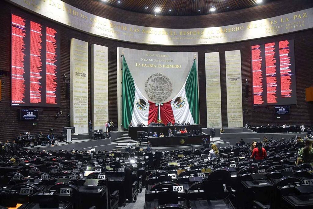 Diputados gastan más de 5% de lo asignado; sobrepasan los 2 mil mdp