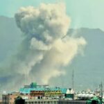 Irán bloquea flujo de petróleo y amenaza con incendiar buques