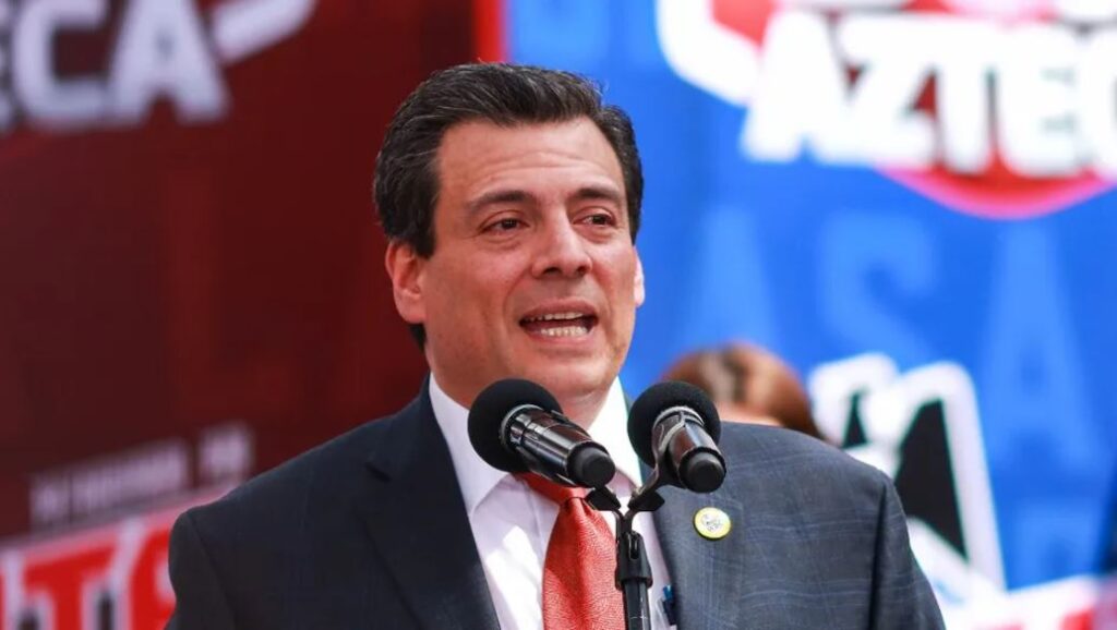 Mauricio Sulaimán mandan advertencia tras Ring Royale: «El box no es un juego»