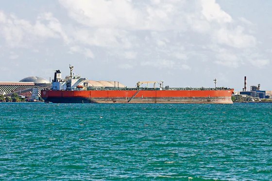 Rusia prepara envío de un segundo petrolero a Cuba; «no dejaremos a los cubanos en apuros»