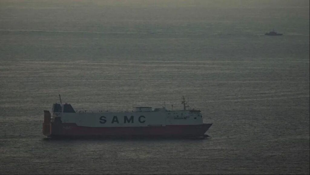 Irán permite el paso a barcos iraquíes por el estrecho de Ormuz