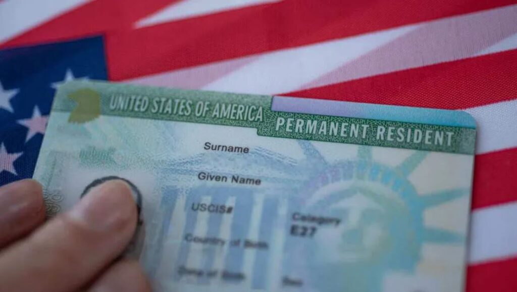 Si quieren ‘green card’, 400 mil mexicanos tendrían que salir de Estados Unidos