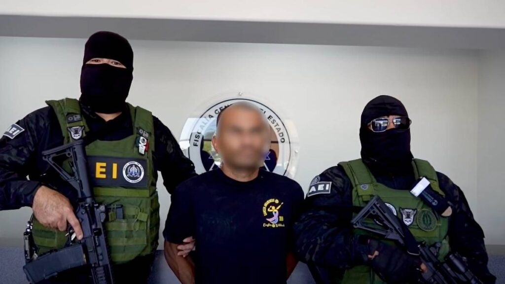 Cae “El Rodilla”, presunto integrante de “Los Rusos”, tras hallazgo de fosas clandestinas en Baja California