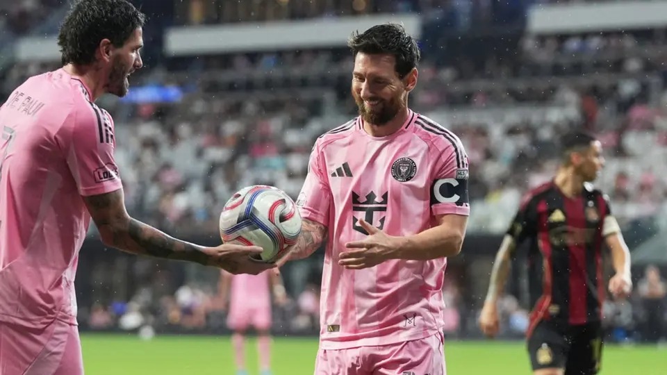 Lionel Messi alcanza acuerdo para comprar equipo español