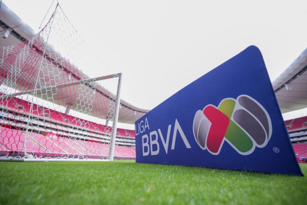 Investigan al futbol mexicano por posibles prácticas monopólicas