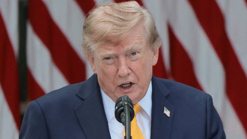 Trump pide a México endurecer lucha contra cárteles