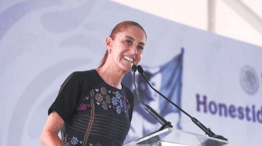 Presidenta Claudia Sheinbaum anuncia 500 plazas para maestros en Baja California Sur