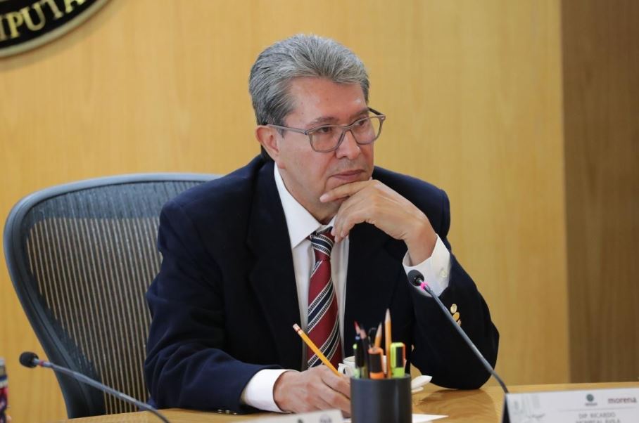 Alista Cámara de Diputados agenda prioritaria y Ricardo Monreal hace llamado contra el ausentismo