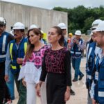 Claudia Sheinbaum supervisa hospitales y proyectos de salud en Chetumal acompañada de Mara Lezama